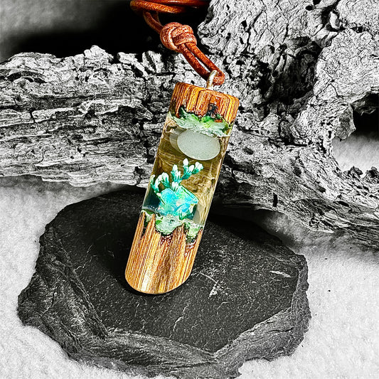 Viola Schmuckanhänger aus Opal